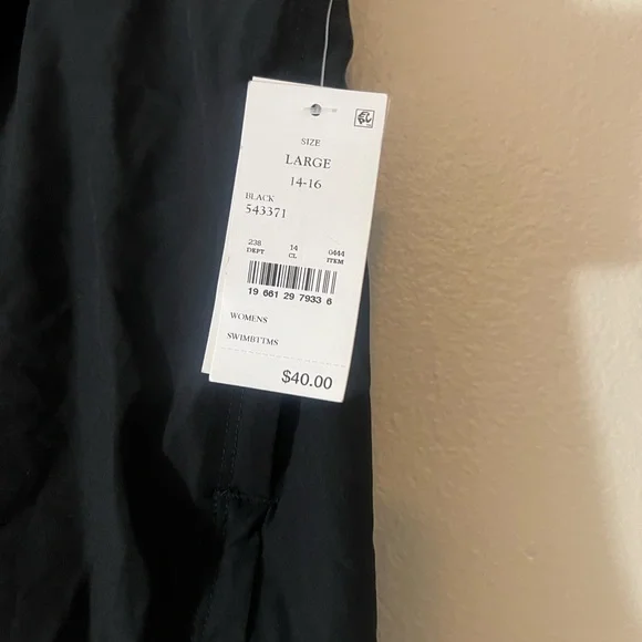 Land’s End Women's Black Swim Shorts w/ briefs Sz 14-16 - Picture 2 of 9